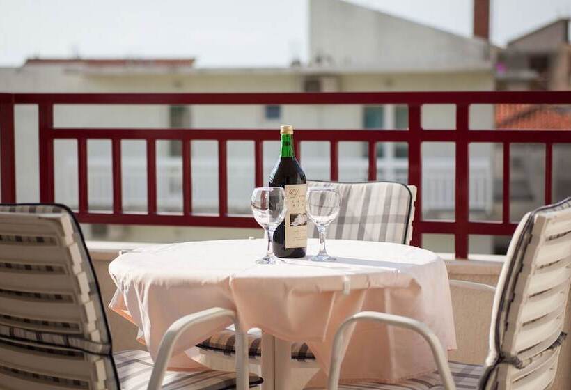 غرفة كومفورت مطلة علي البحر, Villa Vinka