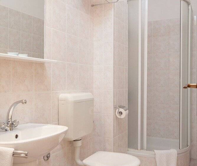 غرفة كلاسيكية مطلة على الجبل, Villa Vinka