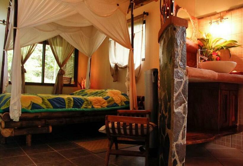 Номер Deluxe с Балконом, Waterfall Villas