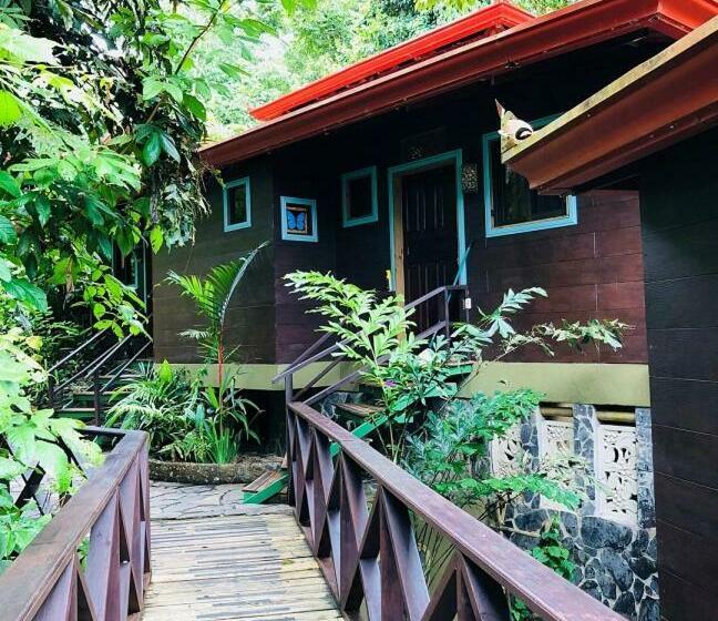 غرفة ديلوكس مزودة بشرفة, Waterfall Villas