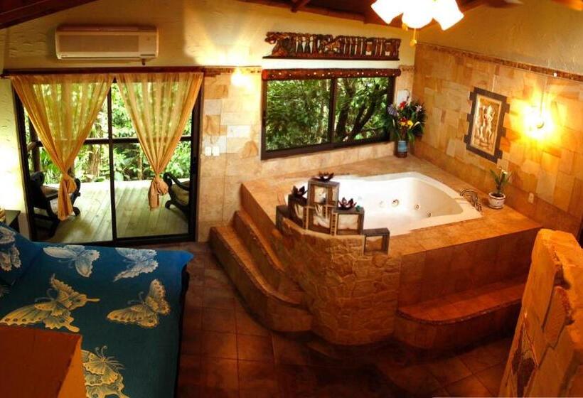 غرفة ديلوكس سرير كينج, Waterfall Villas