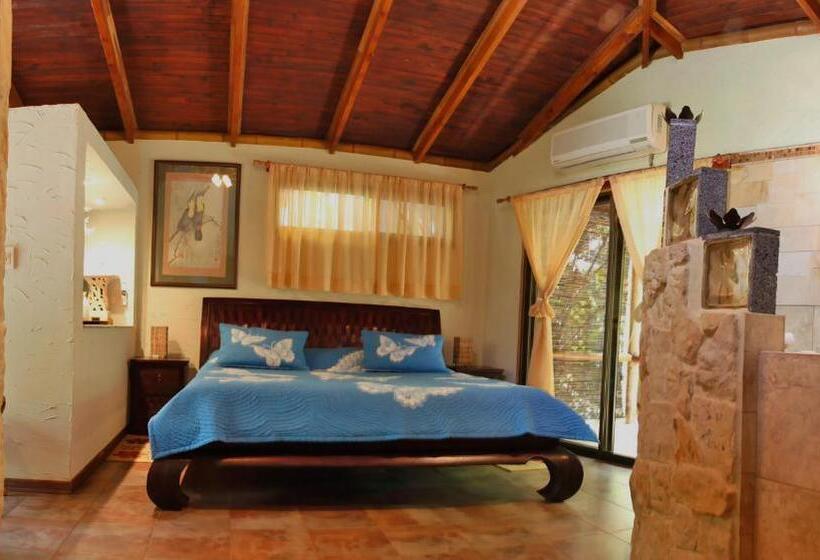 غرفة ديلوكس سرير كينج, Waterfall Villas