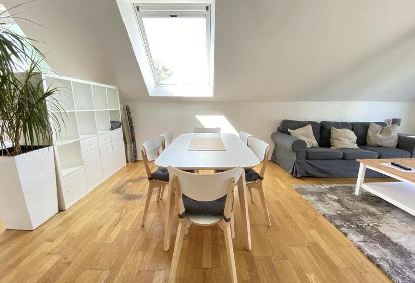 침실 1개 발코니 아파트, Zur Bever