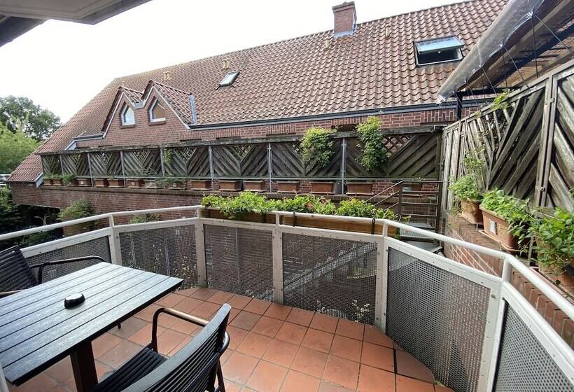 침실 1개 발코니 아파트, Zur Bever