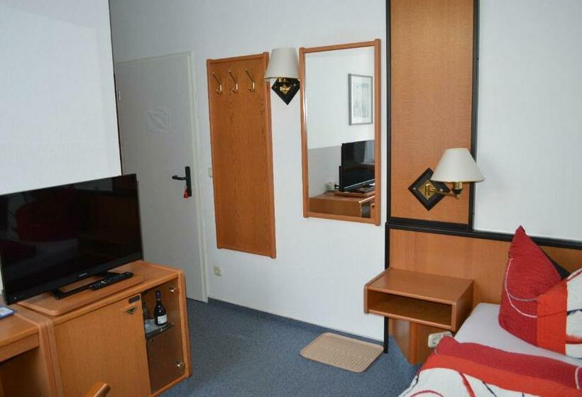 Номер Стандарт Индивидуальный, Zur Eiche