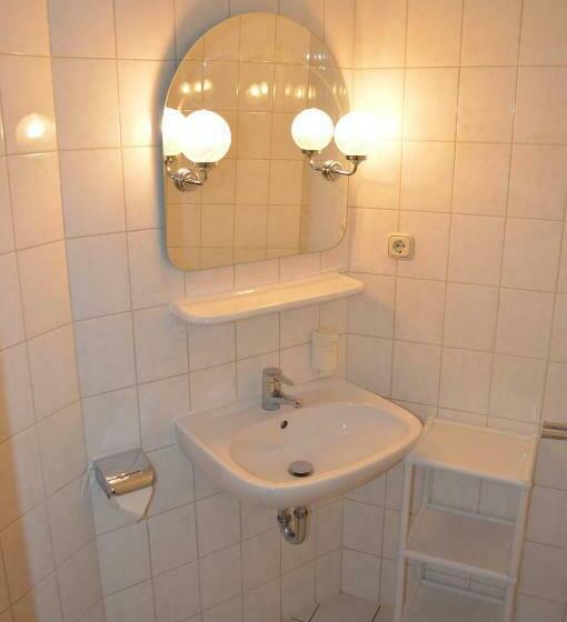 Номер Стандарт, Zur Eiche