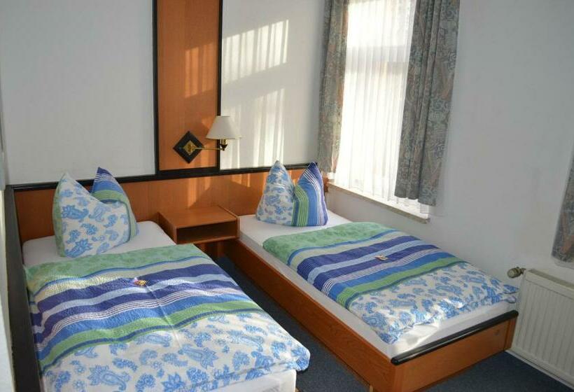 Номер Стандарт, Zur Eiche