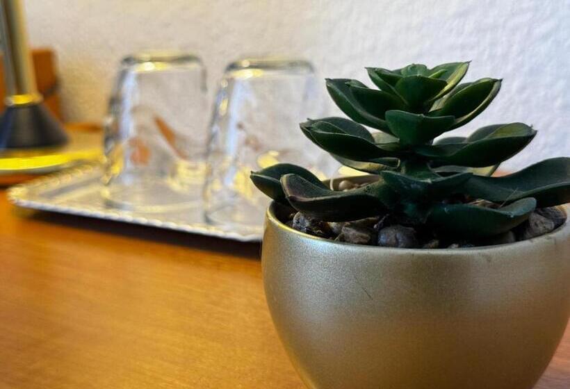 Номер Стандарт Индивидуальный, Zur Eiche