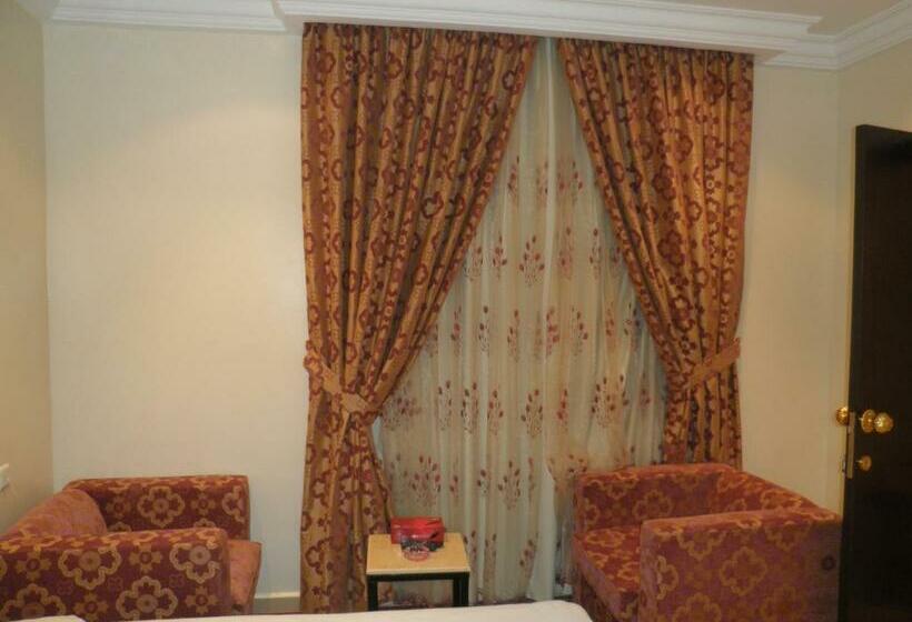 استودیوی استاندارد, Marina Royal Hotel Suites