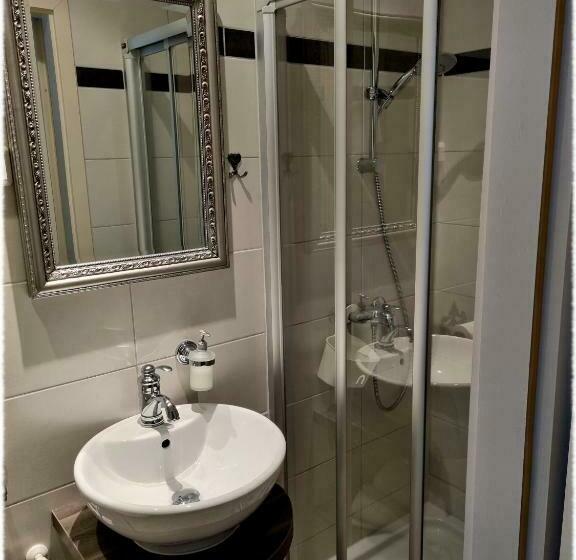 スタンダードルーム, Pension Miss Sophie