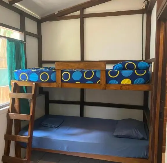 ルームシェアのワンベッド, Pura Vida Mini Hostel Santa Teresa