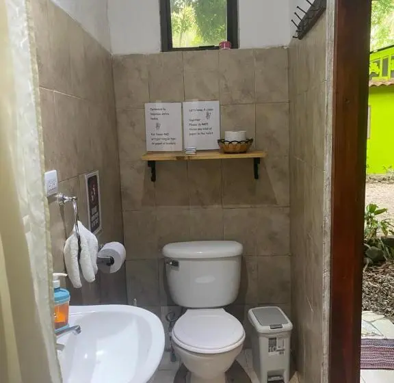 スタンダードトリプルルーム, Pura Vida Mini Hostel Santa Teresa