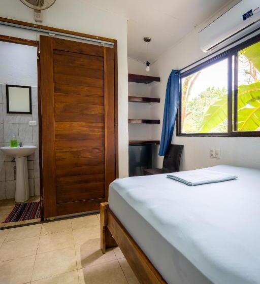 スタンダードトリプルルーム, Pura Vida Mini Hostel Santa Teresa