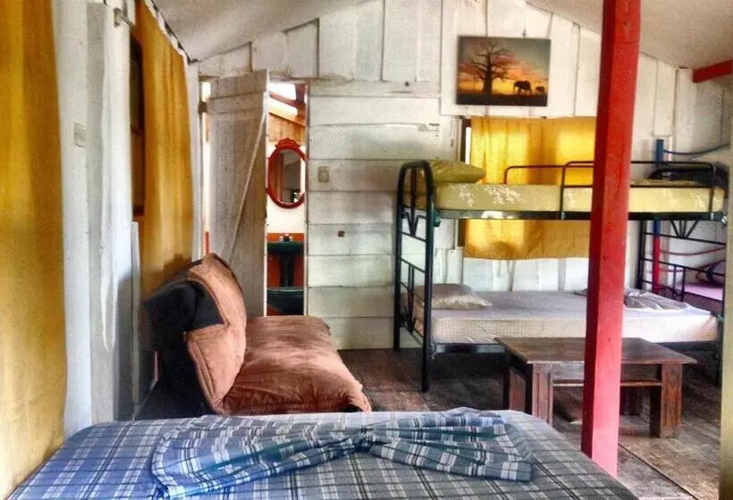 ファミリールーム, Pura Vida Mini Hostel Santa Teresa