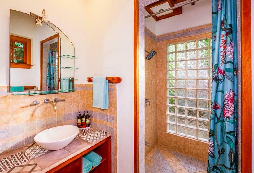 Бунгало Стандарт, El Nido Jungle Lodge