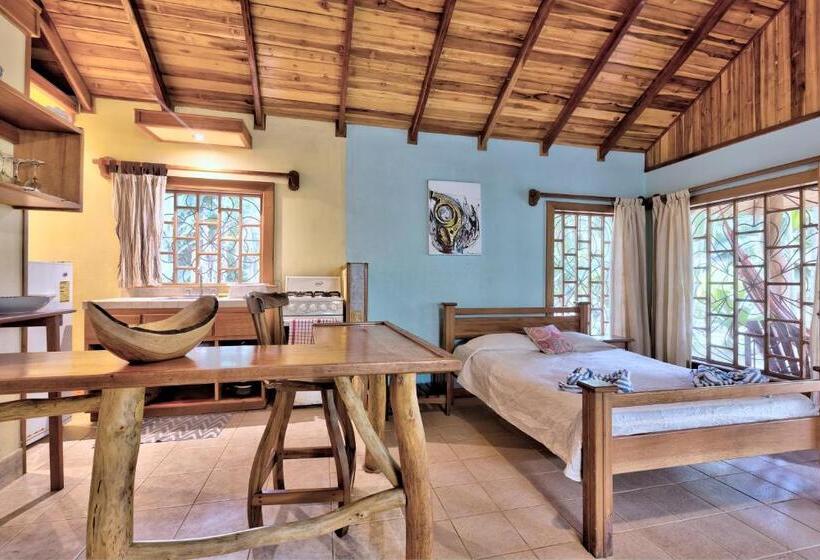 בונגלו סטנדרט עם נוף לגינה, El Nido Jungle Lodge