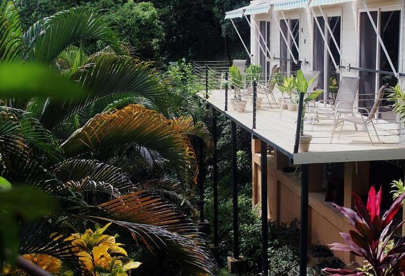 اتاق استاندارد با چشمانداز دریا, Funky Monkey Lodge