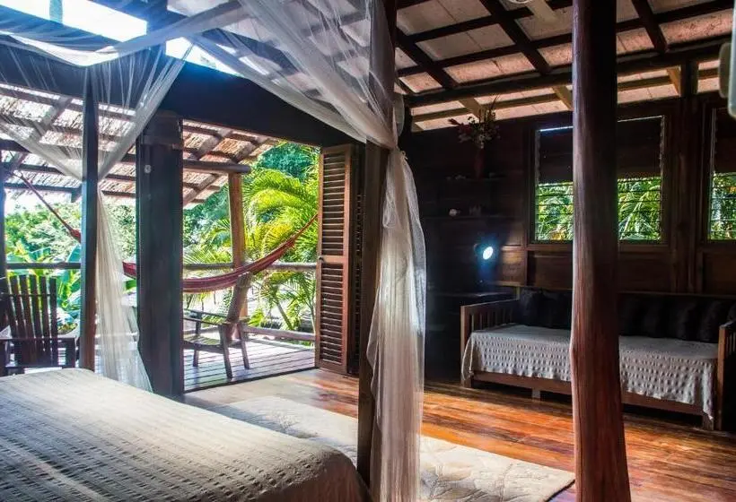 Sviitti Parveke, Funky Monkey Lodge