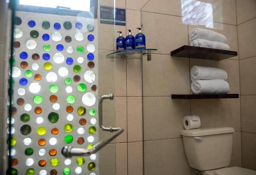 スーペリアの４人部屋, Camino Verde B&b Monteverde Costa Rica