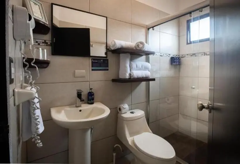 ファミリールーム, Camino Verde B&b Monteverde Costa Rica
