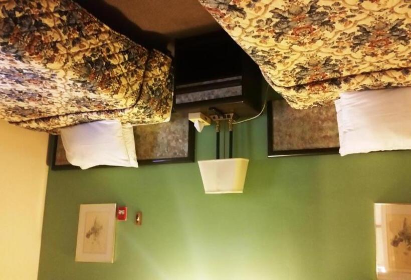 스탠다드 룸 더블 침대 2개, A Voyageur S Guest House