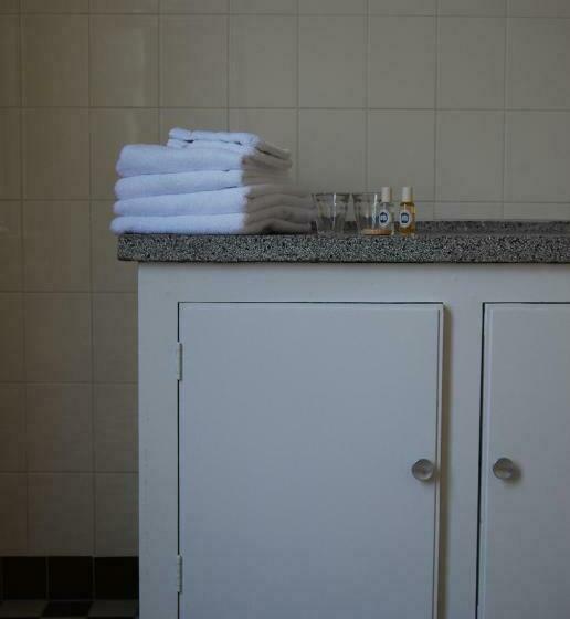 Deluxe Room, Bitter En Zoet