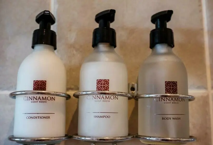 デラックススイート, Cinnamon Boutique Guest House