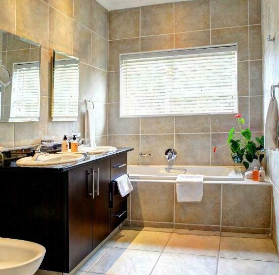 Люкс Повышенной Комфортности, Cinnamon Boutique Guest House