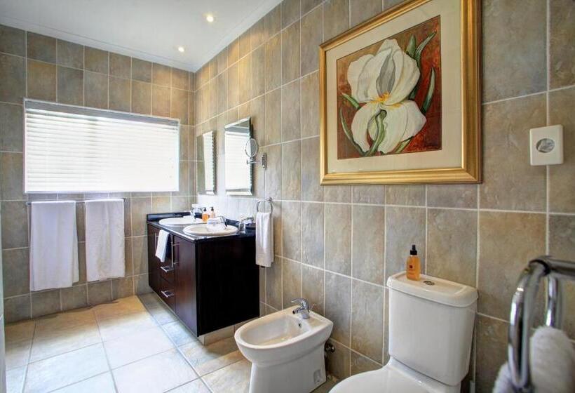 Люкс Повышенной Комфортности, Cinnamon Boutique Guest House