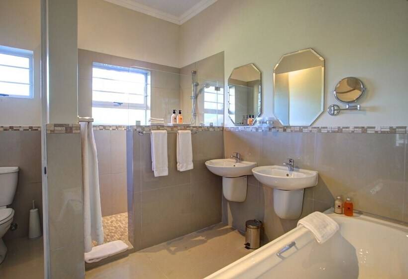 Люкс Повышенной Комфортности, Cinnamon Boutique Guest House