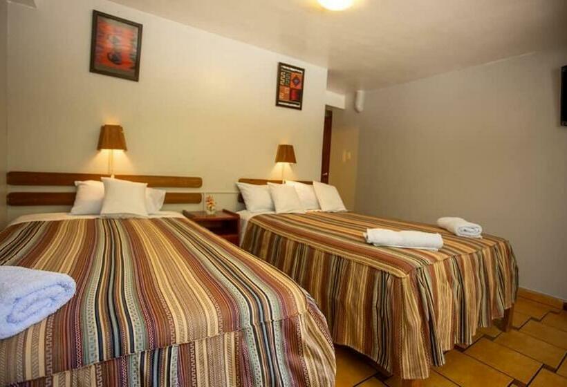 غرفة قياسية ثلاثية, Hostal La Payacha