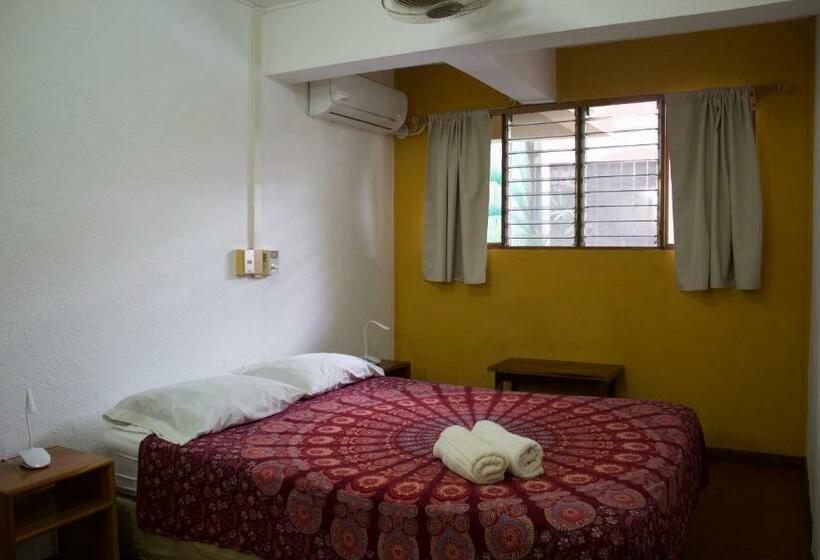 غرفة قياسية, Hostel Tajalín