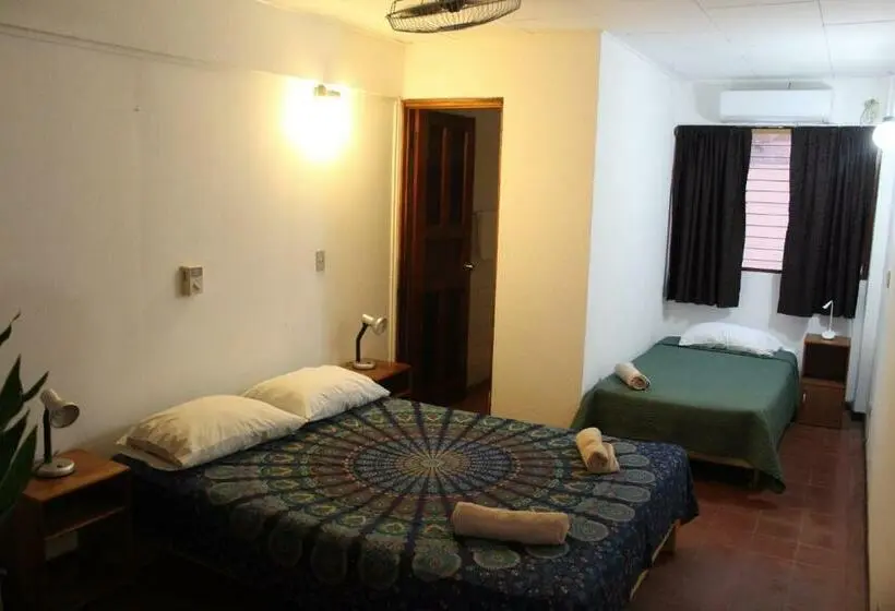 Standard Kolmen Hengen Huone, Hostel Tajalín