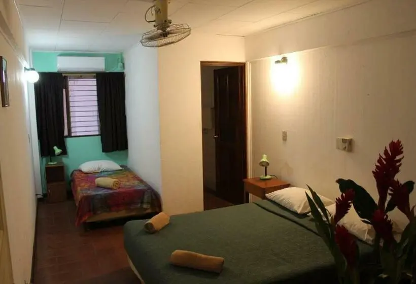 Standard Kolmen Hengen Huone, Hostel Tajalín