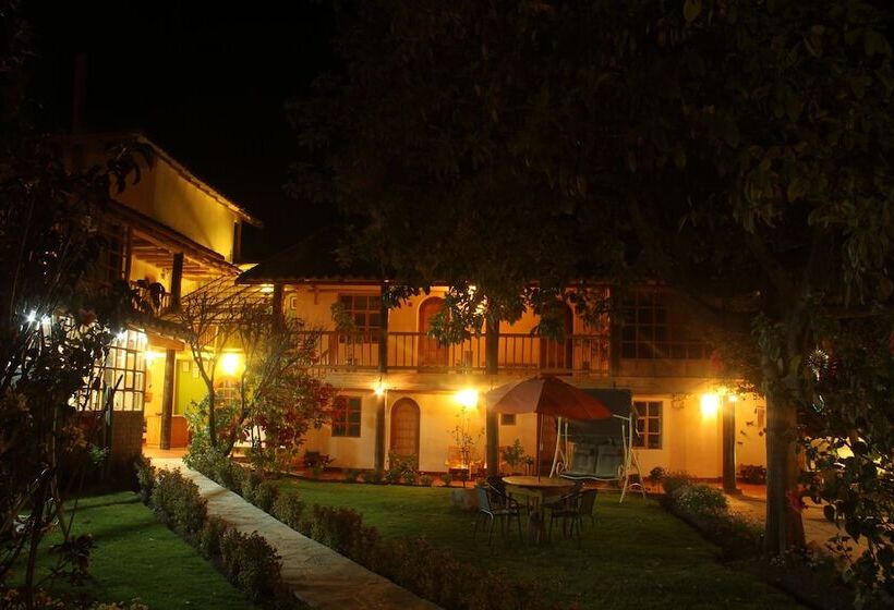 غرفة قياسية ثلاثية, Iorana Urubamba