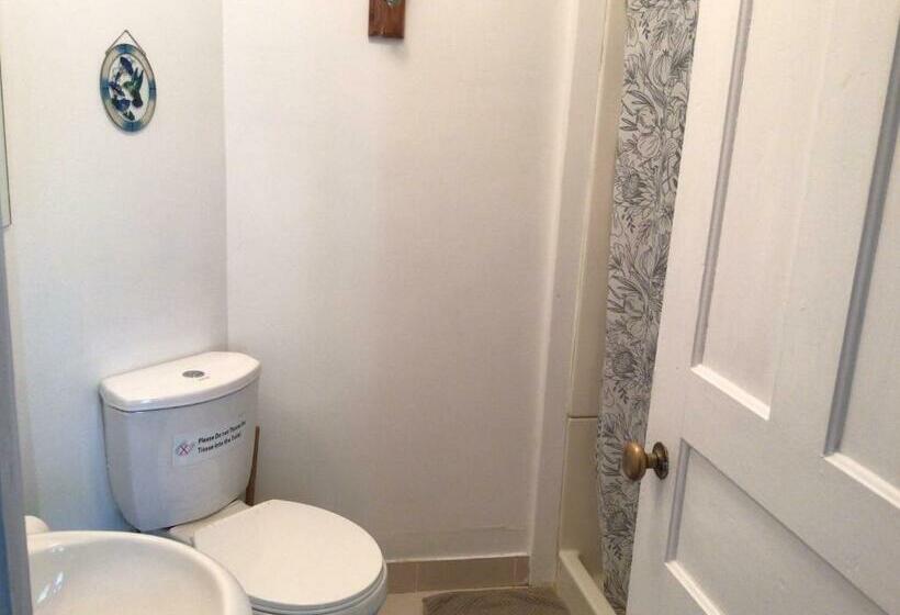 スタンダードルーム, Niagara Inn Bed & Breakfast