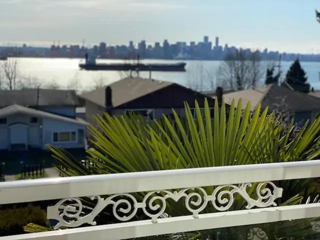 اتاق استاندارد با چشم‌انداز شهر, Ocean Breeze Executive Bed And Breakfast