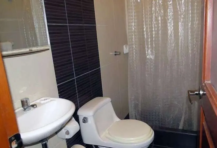 Standard Yhden Hengen Huone, Pirwa Maldonado Hostel