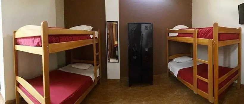 Vuode Makuusalissa, Pirwa Maldonado Hostel