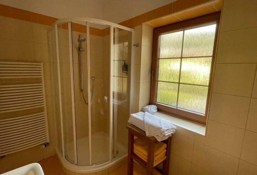 سوییت دوبلکس, Resort Restaurant Stilec