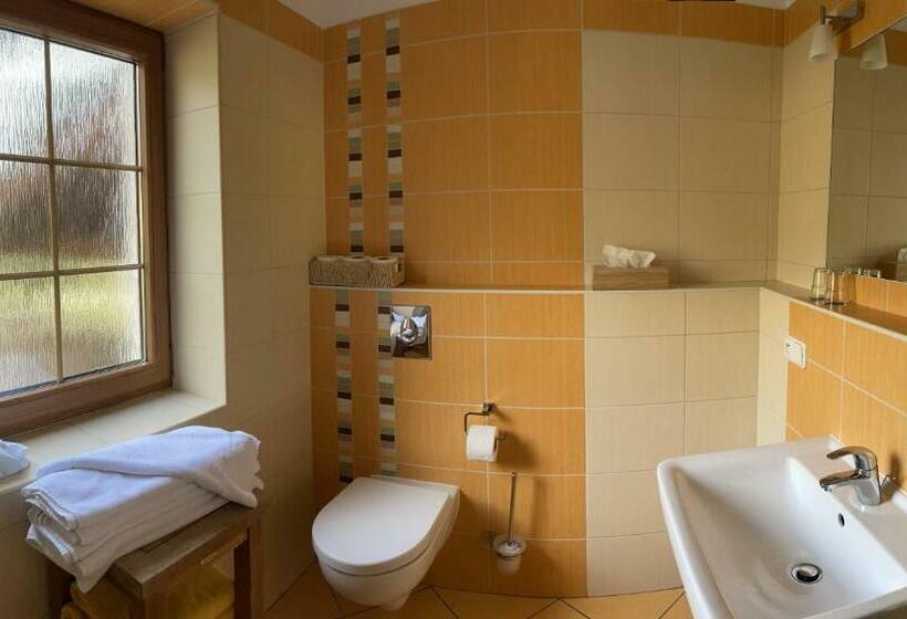 سوییت دوبلکس, Resort Restaurant Stilec