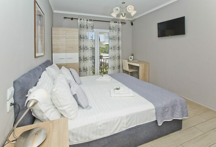 استودیو استاندارد با چشم‌انداز دریا و بالکن, Villa Milton Hvar