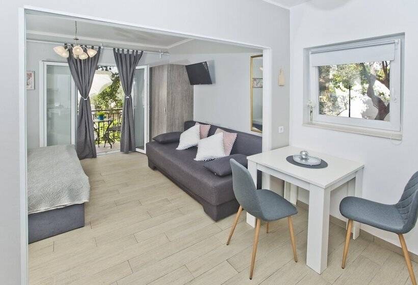 스탠다드 스튜디오 측면 바다 전망, Villa Milton Hvar
