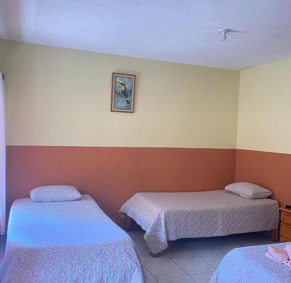 اتاق استاندارد سه نفره, La Puesta Del Sol B&b