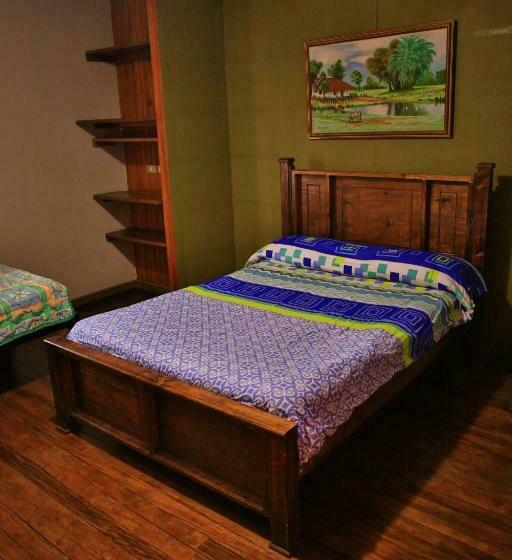 غرفة قياسية ثلاثية, Mangifera Hostel