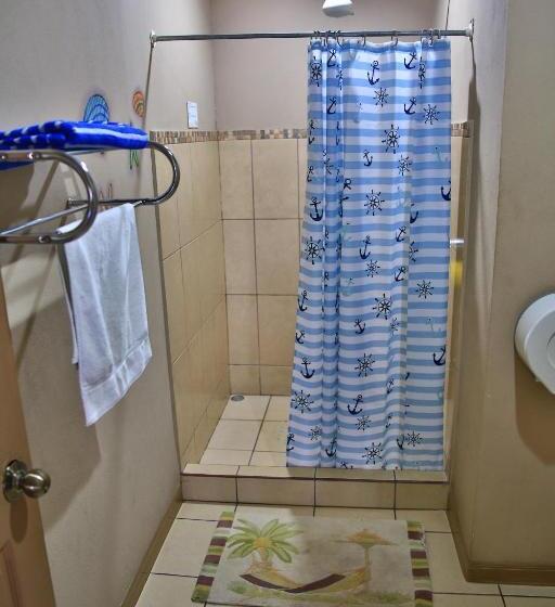 غرفة قياسية فردية حمام مشترك, Mangifera Hostel