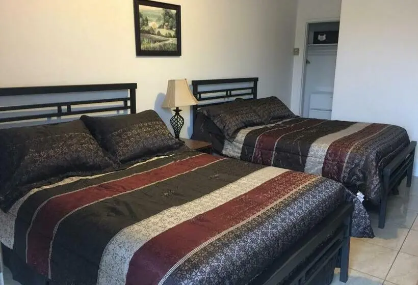 اتاق استاندارد با 2 تخت دوبل, Motel Ritz