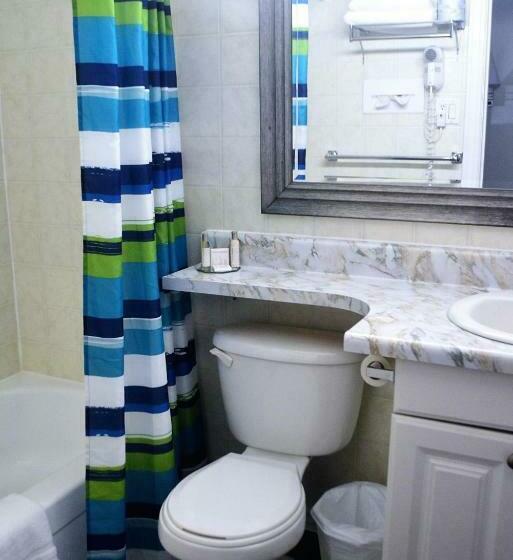 חדר סטנדרט שתי מיטות זוגיות, Stratford Suburban Motel