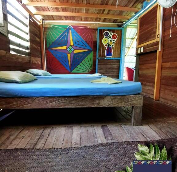 Bed in een Gedeelde Kamer, Kachikine