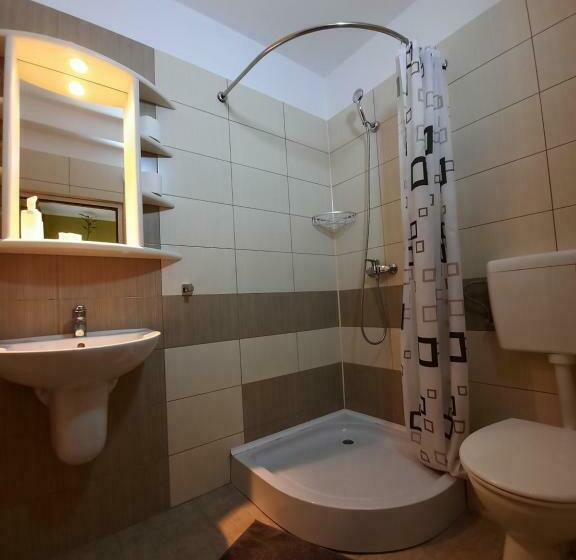 اتاق استاندارد, Korona Panzió